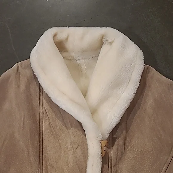 WILSONS LEATHER TAN SUEDE FAUX FUR LINED COAT WITH TOGGLE BUTTONS - Picture 4 of 11